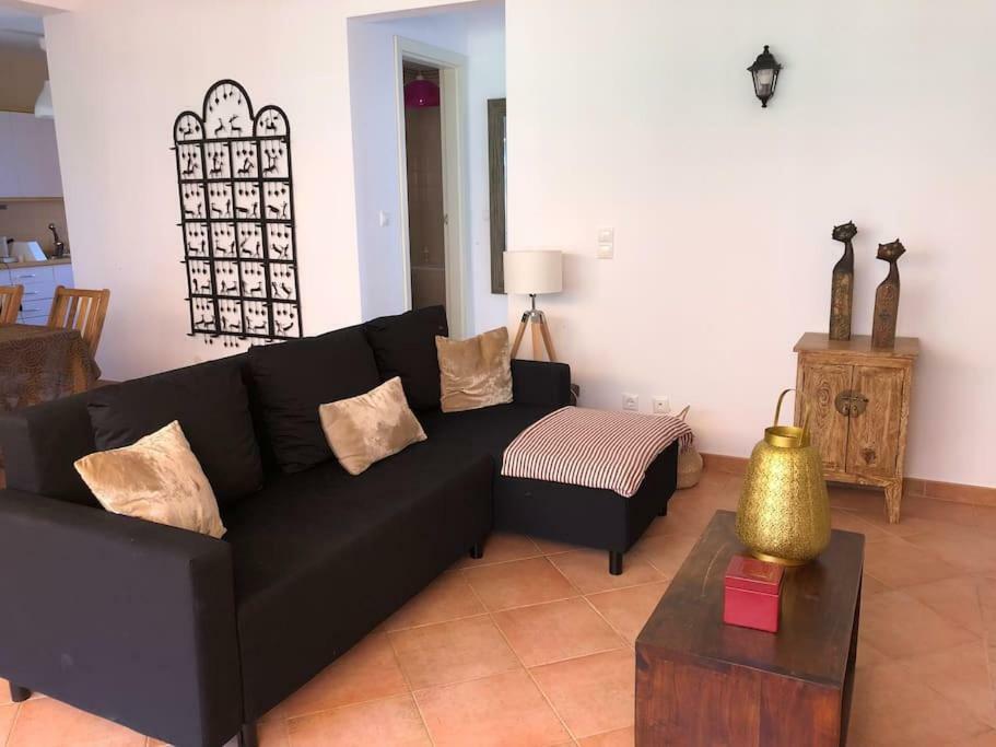 Sea Breeze Golf & Beach Villa ชาร์เนกา ภายนอก รูปภาพ